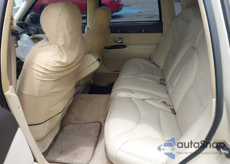 1996 Lincoln Town Car Cartier z USA, uszkodzony, nr VIN 1LNLM83W7TY634343